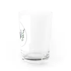 猫の手貸しますの草と猫 Water Glass :right