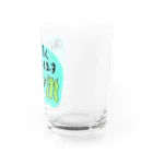 ひよこーさかなの海より深く反省ぱんだ Water Glass :right