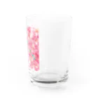 ペコりんショップのピンクフラワーバタフライ Water Glass :right