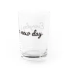 ALBAtherapyのEveryday is a new day ブラック Water Glass :right