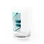 古春一生(Koharu Issey)の今日じゃない。(海と靴) Water Glass :right