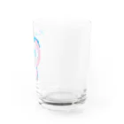 モチポイショップのピンクの龍さん Water Glass :right