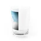 Famille de baleines(ファミールデバレーヌ)のピースしてる猫雲(にっこり) Water Glass :right