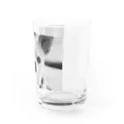 akane_art（茜音工房）のモノクロチワワ（おすまし） Water Glass :right