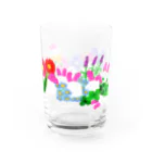 もふもふ達の秘密の花暮らしsuzuri店のお庭でかくれんぼ Water Glass :right