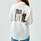 niko&PANDA shopのリーマン予想を解こうとしている猫の学者さん ワークシャツ