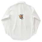 まんじゅ王国のフクロウがボールを蹴っているかわいい姿！ Work Shirt