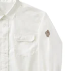 小鳥と映画館の真っ正面から跳び跳ねてくるウサギ達 Work Shirt