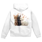 HappyFaceMarketのなに見てるのかな？３匹の子猫 Zip Hoodie