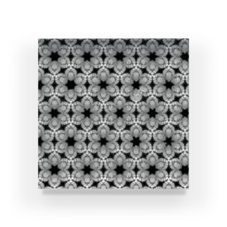 花の幾何学模様 Acrylic Block
