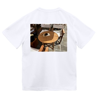 The cafe Dry T-Shirt