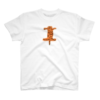 虎の敷物 T-Shirt