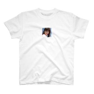 ラリサマノバン Regular Fit T-Shirt