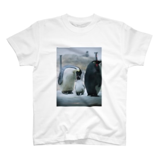 コウテイペンギンの親子 Regular Fit T-Shirt