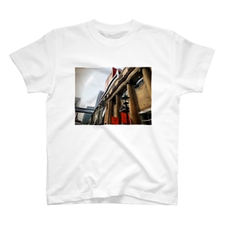 神戸の街並みと Regular Fit T-Shirt