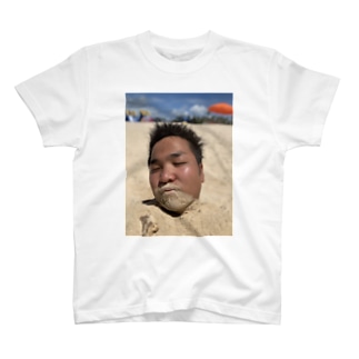 砂のオッサンと青年 T-Shirt