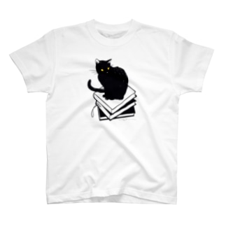 "cat on knowledge" Regular Fit T-Shirt