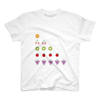 ボタンフルーツ5 T-Shirt