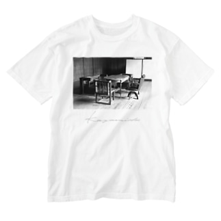 a Room for the "Time" BW 2 Washed T-Shirt