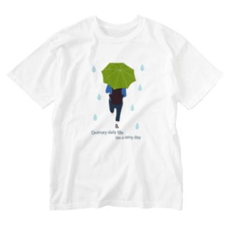平凡な雨の日　（グリーンVr） Washed T-Shirt