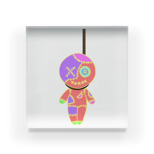 HANGING VOODOO DOLL PASTEL アクリルブロック