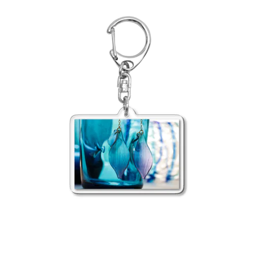 青い花びら Acrylic Key Chain