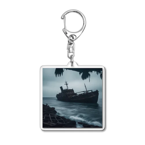 暗黒の海に浮かぶ腐敗した船の墓場 Acrylic Key Chain