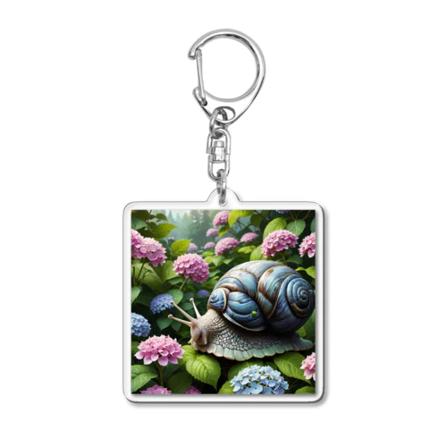 アジサイの花の下を移動するカタツムリ Acrylic Key Chain