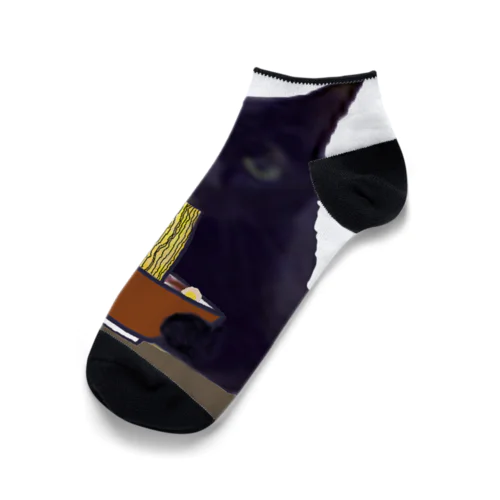 ラーメンを食べる黒猫 Ankle Socks