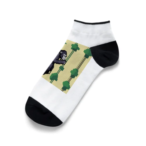 ロープにぶら下がるゴリラ Ankle Socks