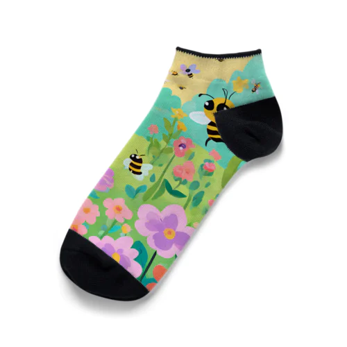鮮やかな庭園とミツバチ Ankle Socks