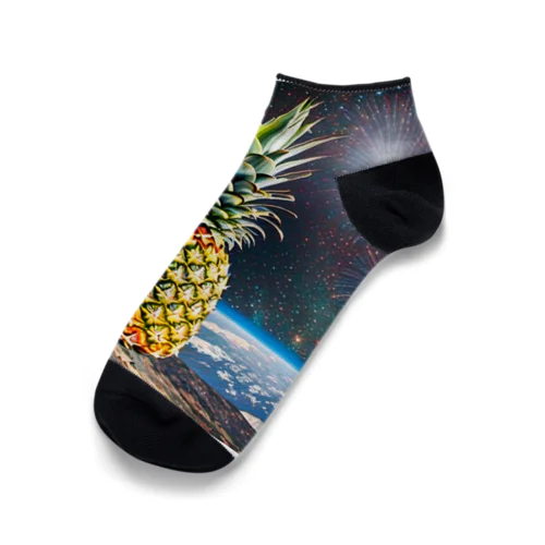 universe(?) Ankle Socks