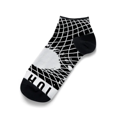 WORMHOLE Ankle Socks