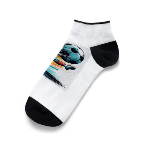 夕日を背にサッカーボールを蹴りシュート Ankle Socks