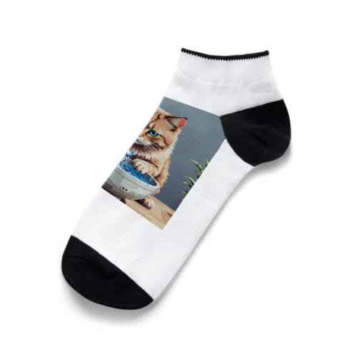 水を飲んでいる猫 Ankle Socks