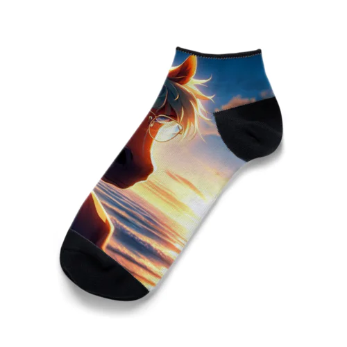 弁護士の馬、夕焼けの浜辺で自撮りする Ankle Socks