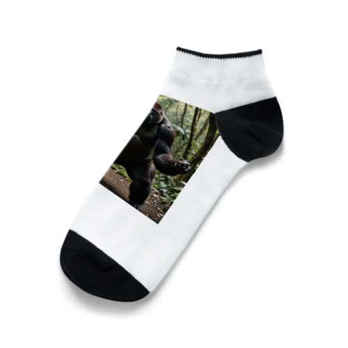 物を投げているゴリラ Ankle Socks