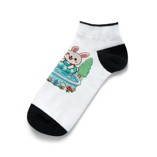 リスちゃんとウサギちゃんの水泳大好き Ankle Socks