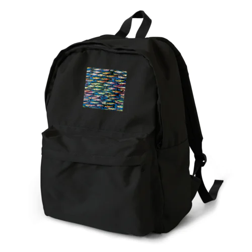 泳ぐ鯖の大群が一斉に姿を現しています。 Backpack