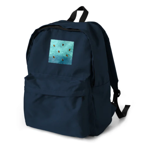 海を泳ぐチャイロチビゲンゴロウ Backpack