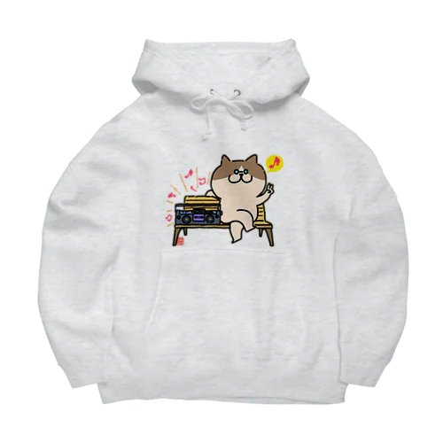 ベンチでラジカセ。 Big Hoodie