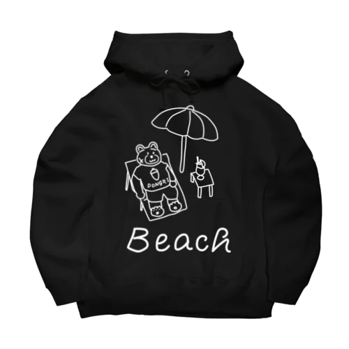 ビーチで休むクマ Big Hoodie