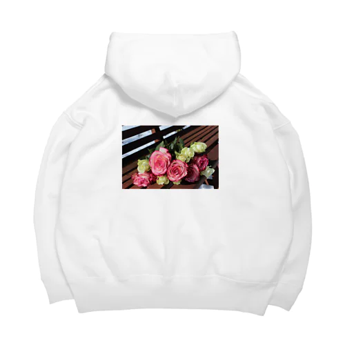 黄色の薔薇は金運アップの花 Big Hoodie