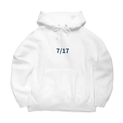 日付グッズ　7/17バージョン Big Hoodie