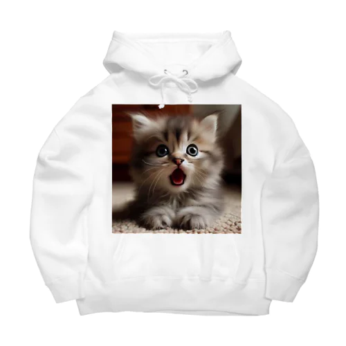 ビックリした子猫 Big Hoodie