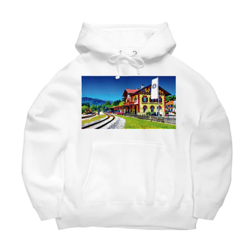 ドイツ グミュントの駅舎 Big Hoodie