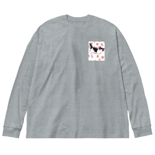 胸にワンポイント イチゴネコ ビッグシルエットロングスリーブTシャツ