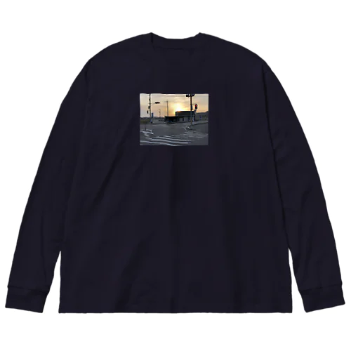 物語のカギを握る交差点 Big Long Sleeve T-Shirt