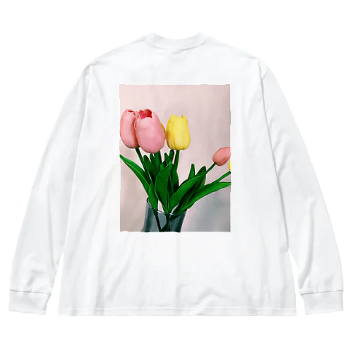 tulip Big Long Sleeve T-Shirt
