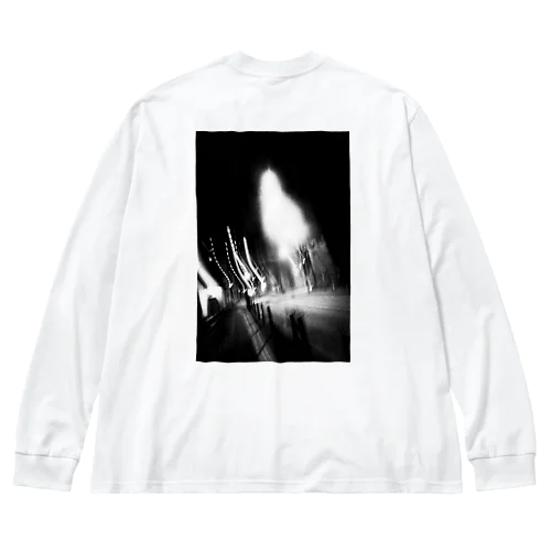 は Big Long Sleeve T-Shirt